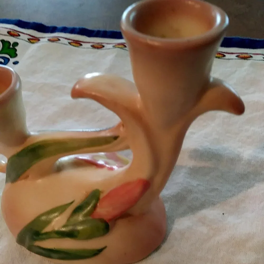 Vintage 1930s Camark Pottery Twin Candle Holder – Pink Iris Floral Art Deco US